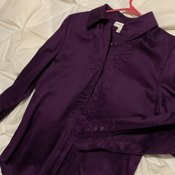 Coldwater Creek M (10/12) pleated button down shirt deep Concord grape - Picture 7 of 7